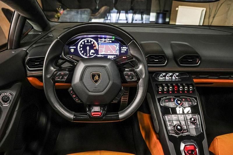 Gebraucht Lamborghini Huracán 610 PS (448 kW) 2016 Orange Cabrio