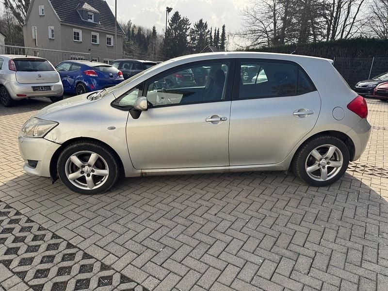 Gebraucht Toyota Auris Live 132 PS (97 kW) 2009 Grau Kleinwagen
