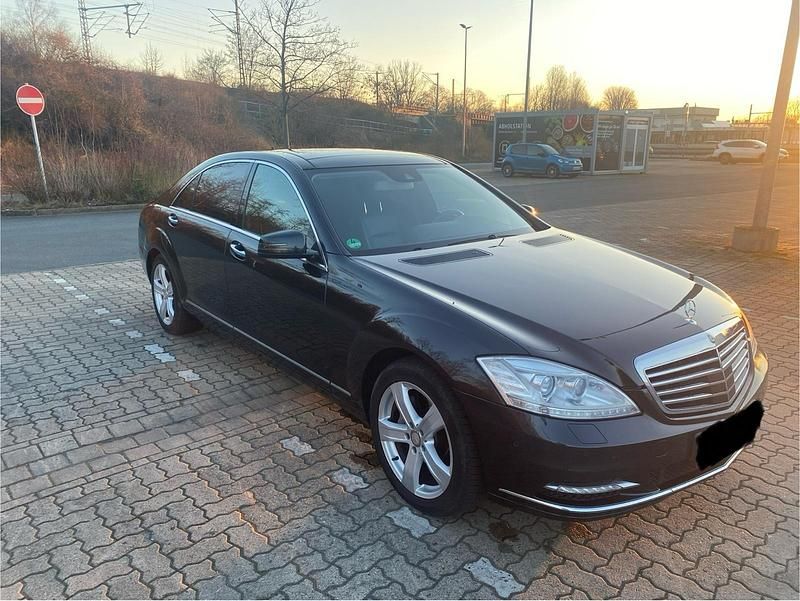 Gebraucht Mercedes S350 258 PS (189 kW) 2012 Schwarz Limousine