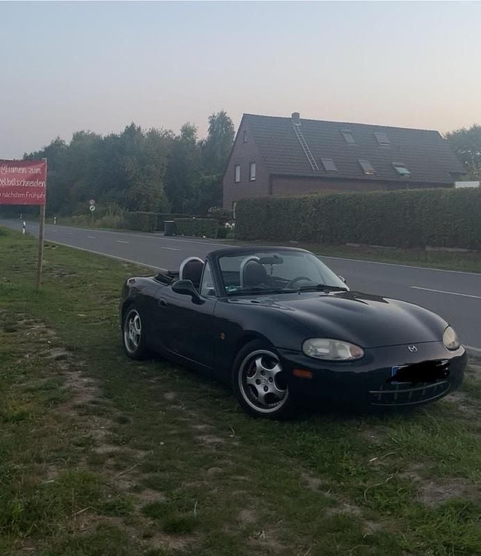 Schwarz Gebraucht 2000 Mazda MX5 Cabrio | 2.850 € (Fairer Preis) - Bild 1/4