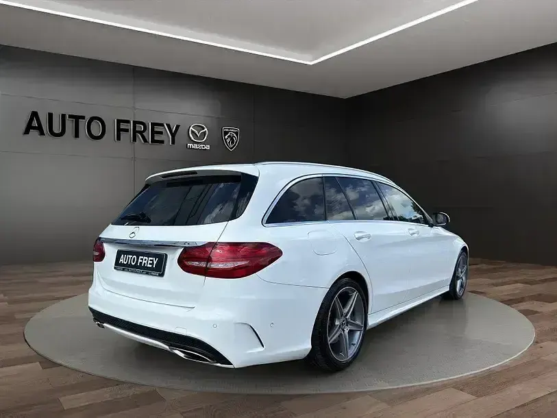 Gebraucht Mercedes C250 AMG line 211 PS (155 kW) 2016 Weiß Limousine