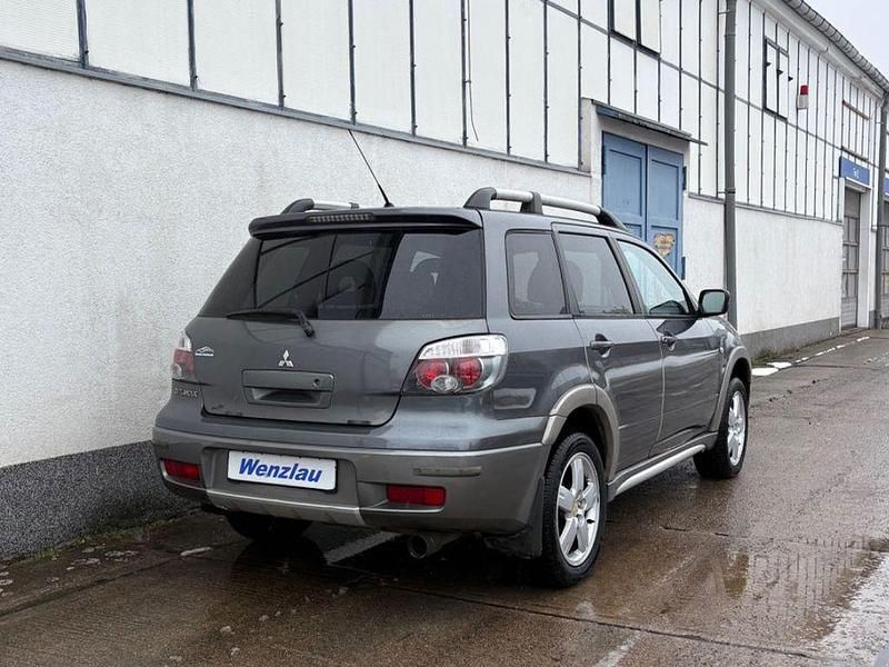 Gebraucht Mitsubishi Outlander Intense 136 PS (100 kW) 2006 Grau SUV
