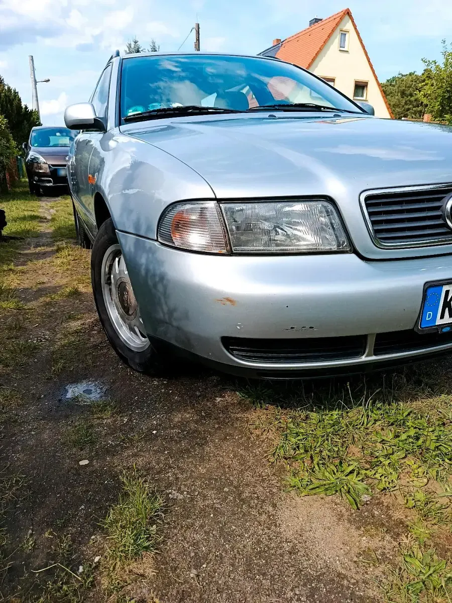 Gebraucht Audi A4 101 PS (74 kW) 1998 Silber Kombi