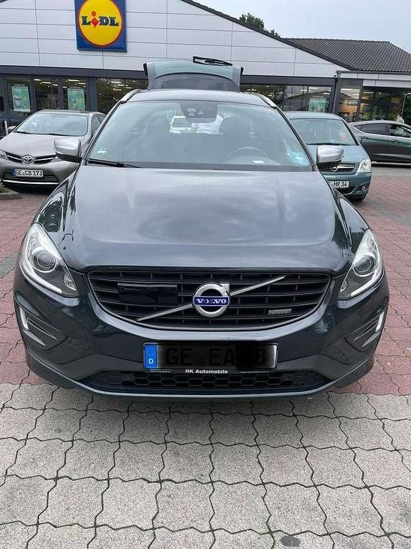 Grau Gebraucht 2014 Volvo XC60 R-Design SUV | 14.500 € (Fairer Preis) - Bild 1/4