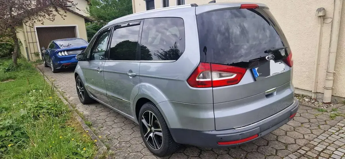 Gebraucht Ford Galaxy Titanium 163 PS (119 kW) 2012 Grau Van / Kleinbus