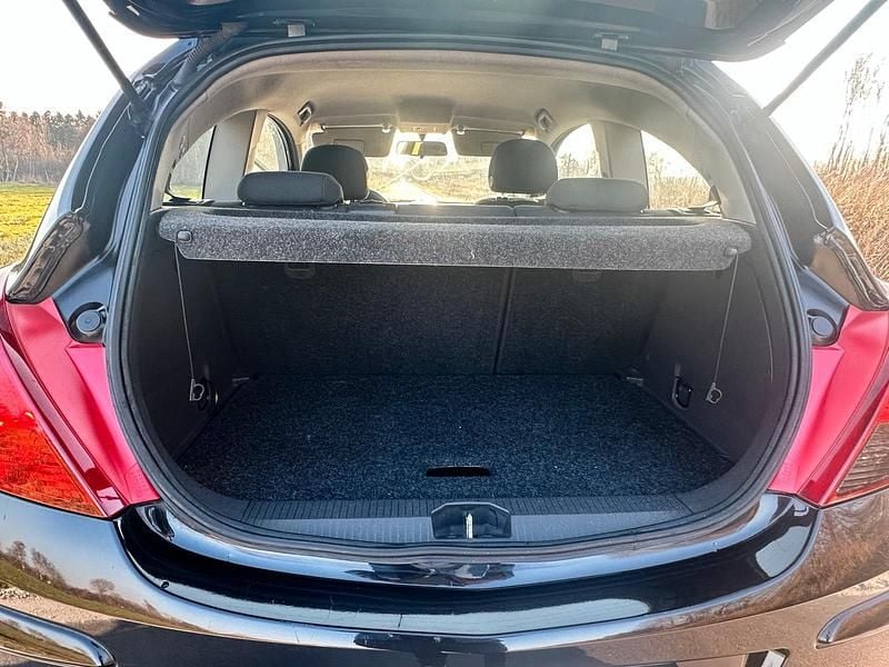 Gebraucht Opel Corsa 90 PS (66 kW) 2008 Schwarz Kleinwagen