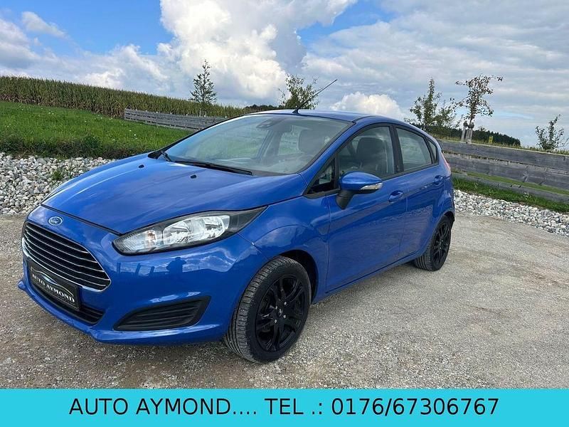 Blau Gebraucht 2013 Ford Fiesta Champions Edition Kleinwagen | 2.600 € (Guter Preis) - Bild 1/4