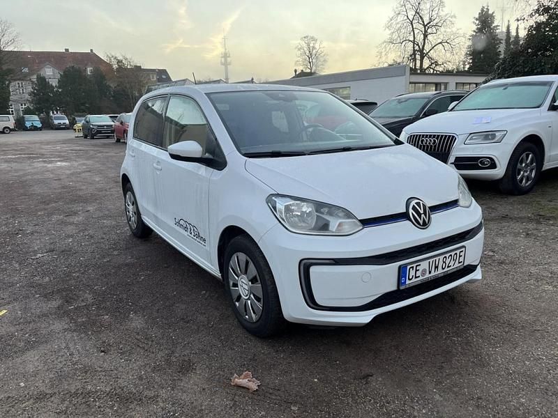 Gebraucht VW e-up! Edition 61 kW (83 PS) 2024 Pure white (weiß) Kleinwagen