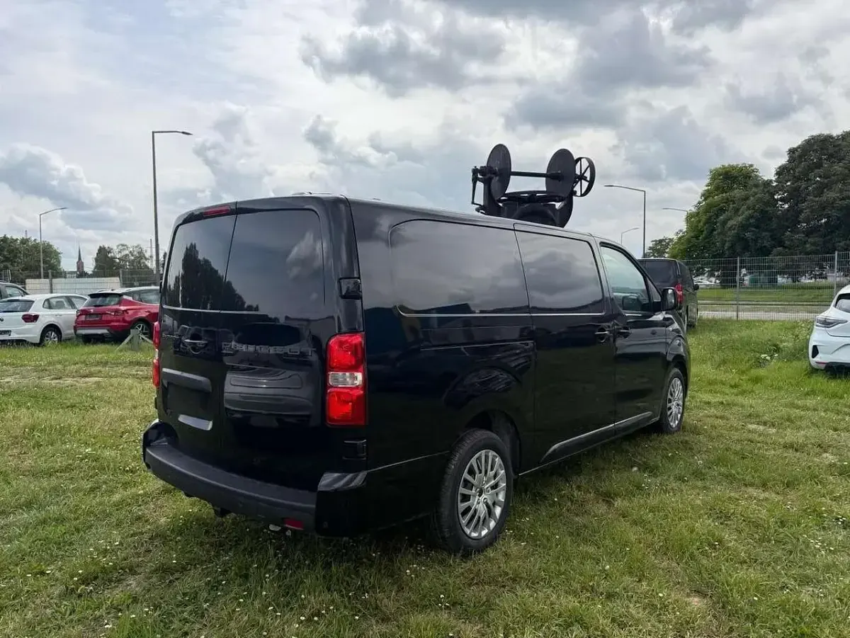 Neu Peugeot Expert Style 179 PS (131 kW) 2026 Perla nera schwarz metallic Van