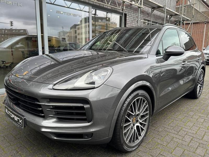 Grau Gebraucht 2022 Porsche Cayenne S Sport SUV | 63.900 € (Superpreis) - Bild 1/4