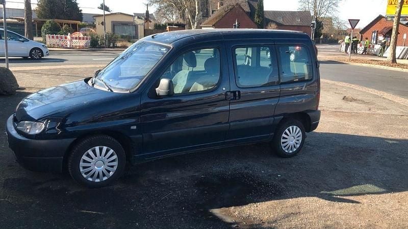 Gebraucht Peugeot Partner 75 PS (55 kW) 2001 Blau Van / Kleinbus