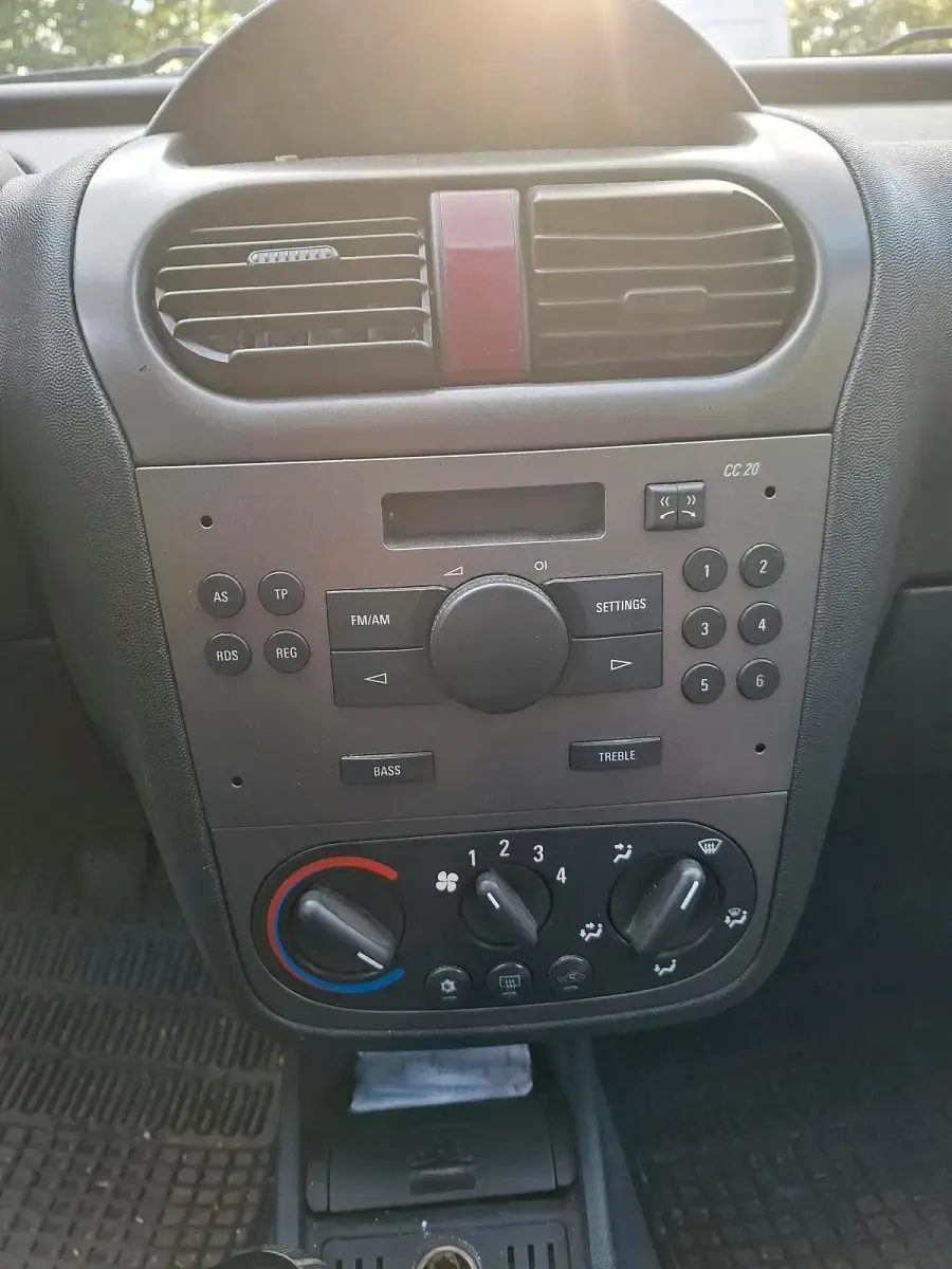 Gebraucht Opel Corsa 75 PS (55 kW) 2006 Blau Kleinwagen