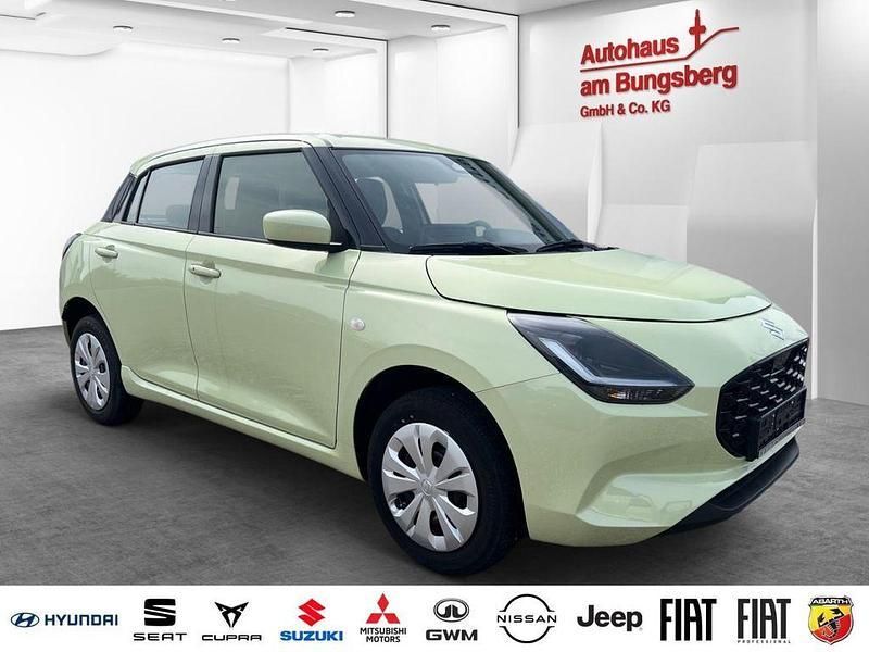 Neu Suzuki Swift Club 83 PS (61 kW) 2025 Gelb Kleinwagen