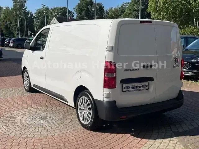Gebraucht Fiat Scudo 144 PS (105 kW) 2022 Weiß Van