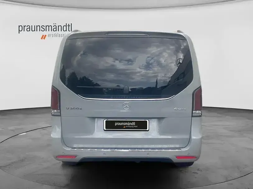 Gebraucht Mercedes V300 Avantgarde 237 PS (174 kW) 2026 Andere Van / Kleinbus