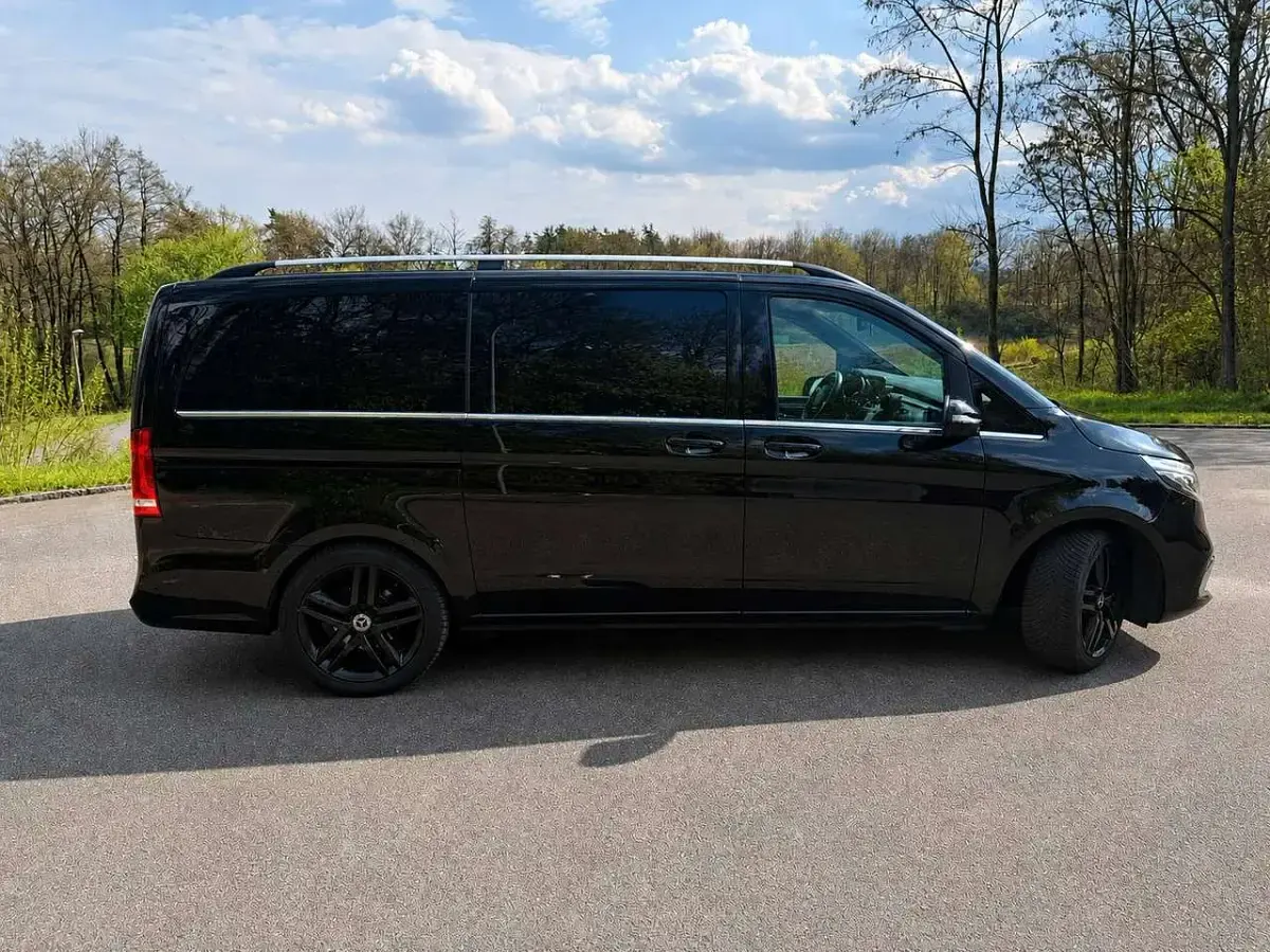 Gebraucht Mercedes V300 Avantgarde 239 PS (175 kW) 2020 Schwarz Van / Kleinbus