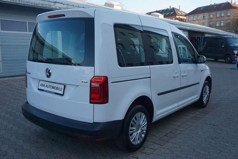 Gebraucht VW Caddy Trendline 75 PS (55 kW) 2017 Weiß Van / Kleinbus