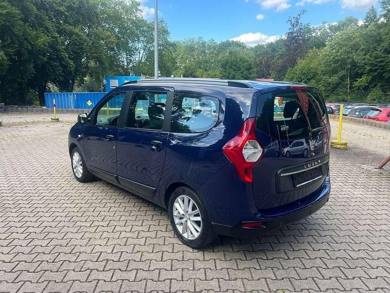Gebraucht Dacia Lodgy Comfort 102 PS (75 kW) 2019 Blau marine Van / Kleinbus