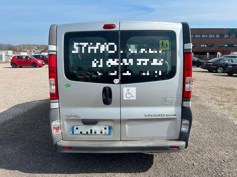 Gebraucht Renault Trafic 90 PS (66 kW) 2009 Silber Van / Kleinbus