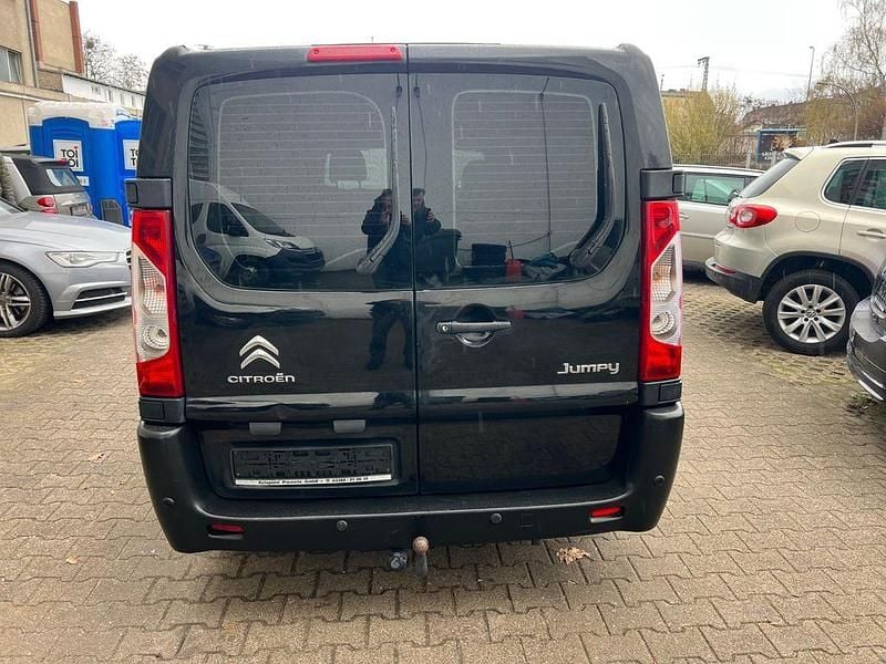 Gebraucht Citroën Jumpy 163 PS (119 kW) 2015 Schwarz Van / Kleinbus