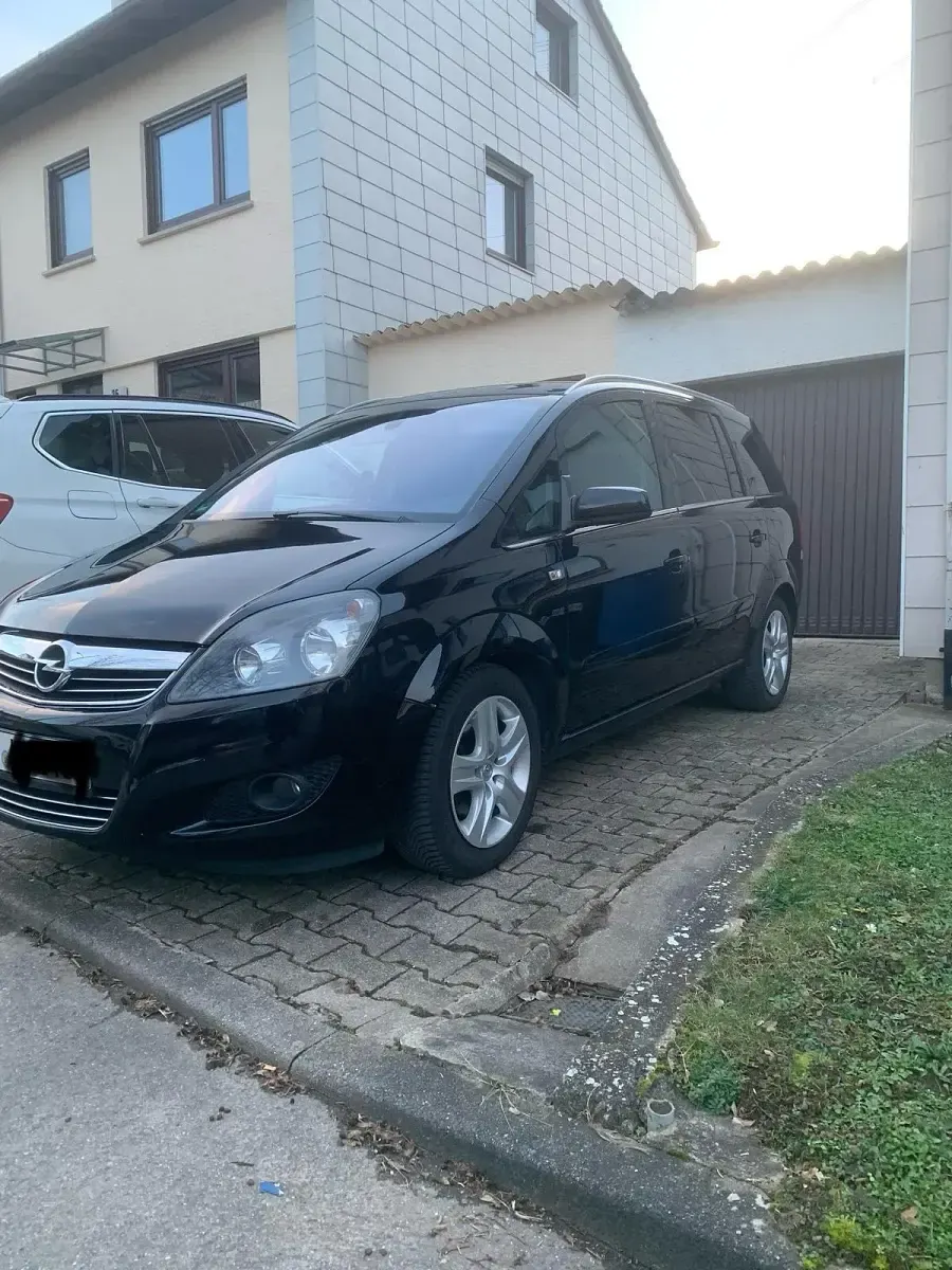Gebraucht Opel Zafira 140 PS (102 kW) 2009 Schwarz Van / Kleinbus