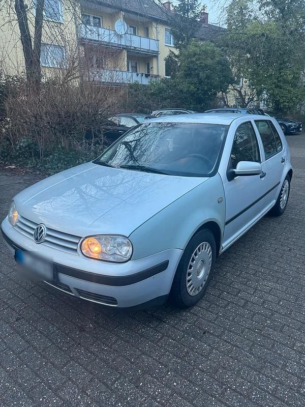 Gebraucht VW Golf IV 90 PS (66 kW) 1998 Kleinwagen