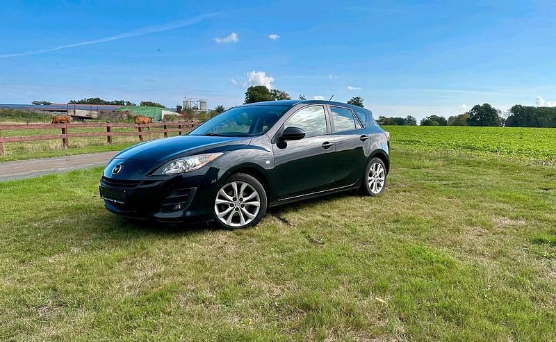 Schwarz Gebraucht 2011 Mazda 3 Limousine | 2.900 € (Guter Preis) - Bild 1/4