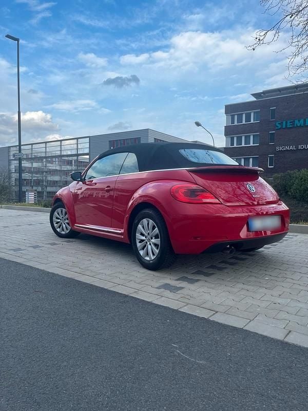 Gebraucht VW Beetle 150 PS (110 kW) 2016 Rot Kleinwagen