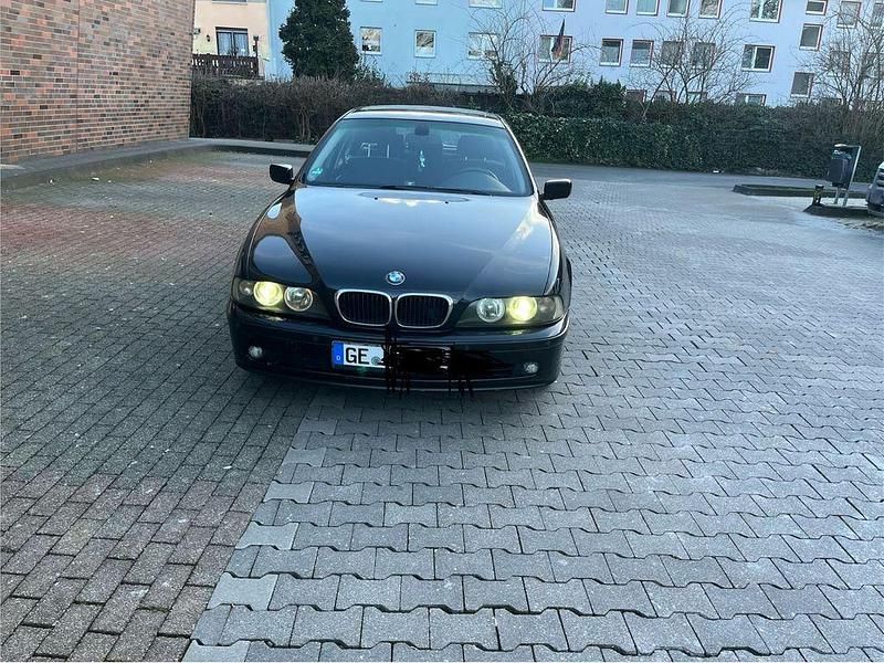 Gebraucht BMW 525 192 PS (141 kW) 2001 Schwarz Limousine