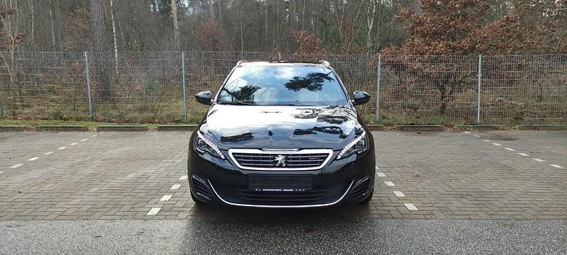 Gebraucht Peugeot 308 GT 180 PS (132 kW) 2016 Schwarz Kombi