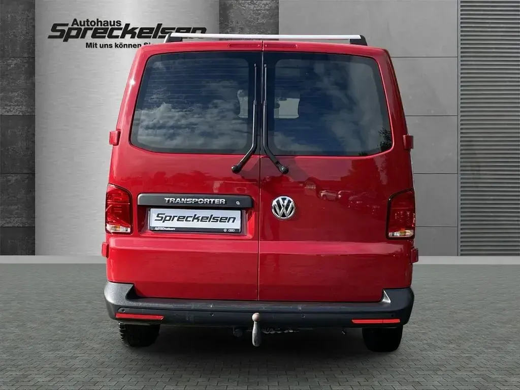 Gebraucht VW Transporter 110 PS (80 kW) 2022 Rot Van