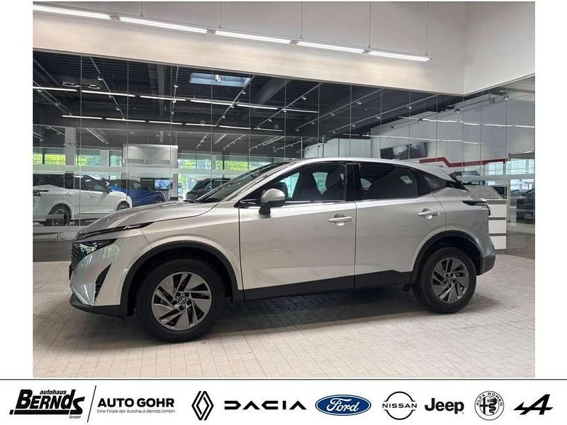 Silver metallic (ky0g) Gebraucht 2024 Nissan Qashqai Acenta SUV | 24.910 € (Fairer Preis) - Bild 1/4