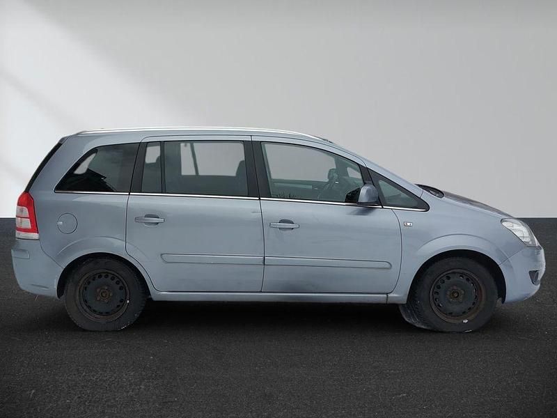 Gebraucht Opel Zafira 140 PS (102 kW) 2010 Van / Kleinbus
