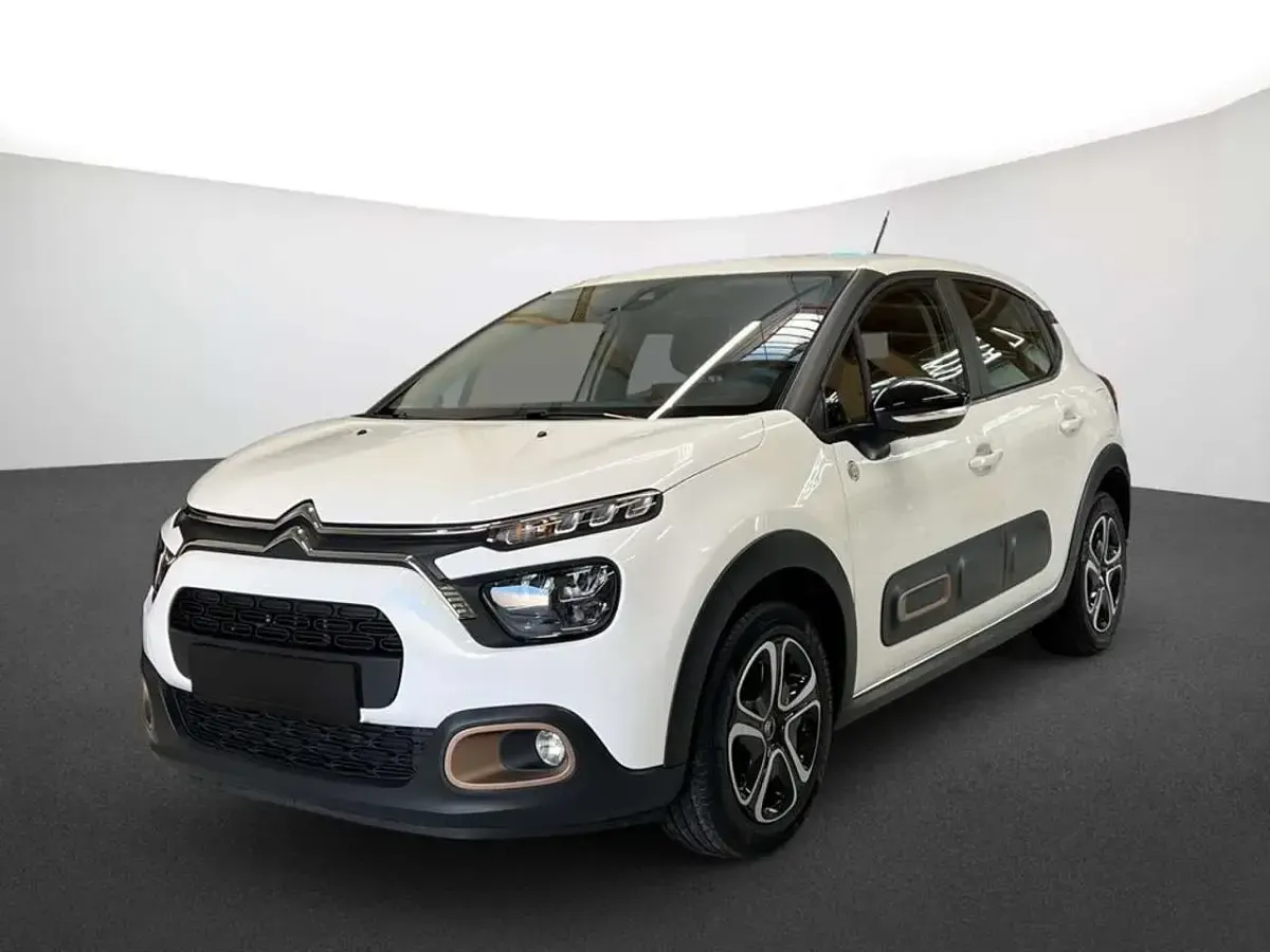 Używany Citroën C3 82 KM (60 kW) 2023 Biały Hatchback