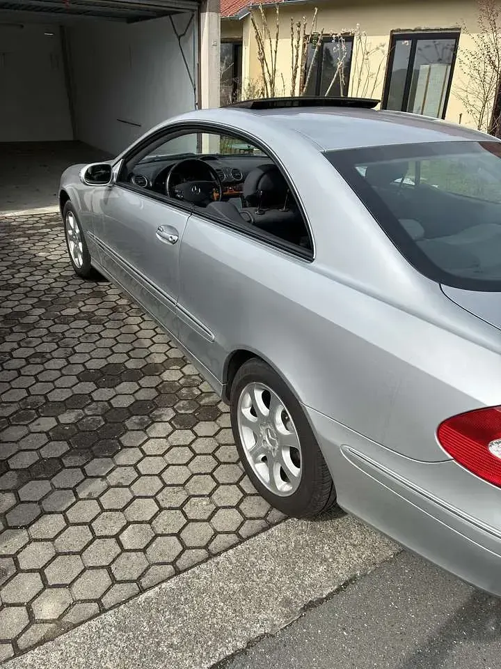 Gebraucht Mercedes CLK240 Elegance 170 PS (125 kW) 2002 Silber Coupé