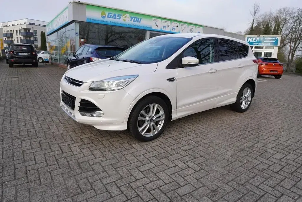 Gebraucht Ford Kuga Individual 182 PS (133 kW) 2014 Weiß SUV