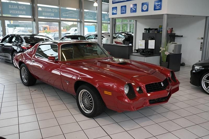 Weinrot Gebraucht 1979 Chevrolet Camaro Coupé | 18.900 € - Bild 1/4