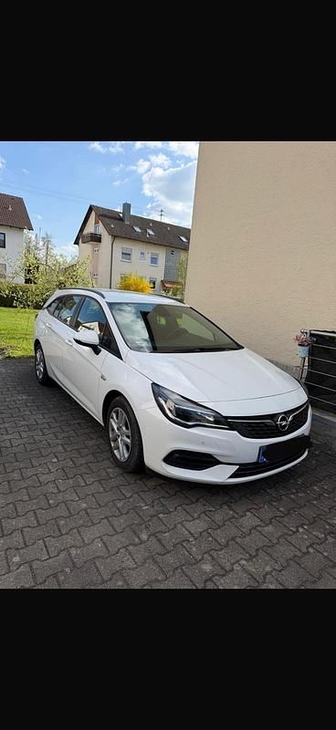 Second-hand Opel Astra 105 CP (77 kW) 2020 Alb Break