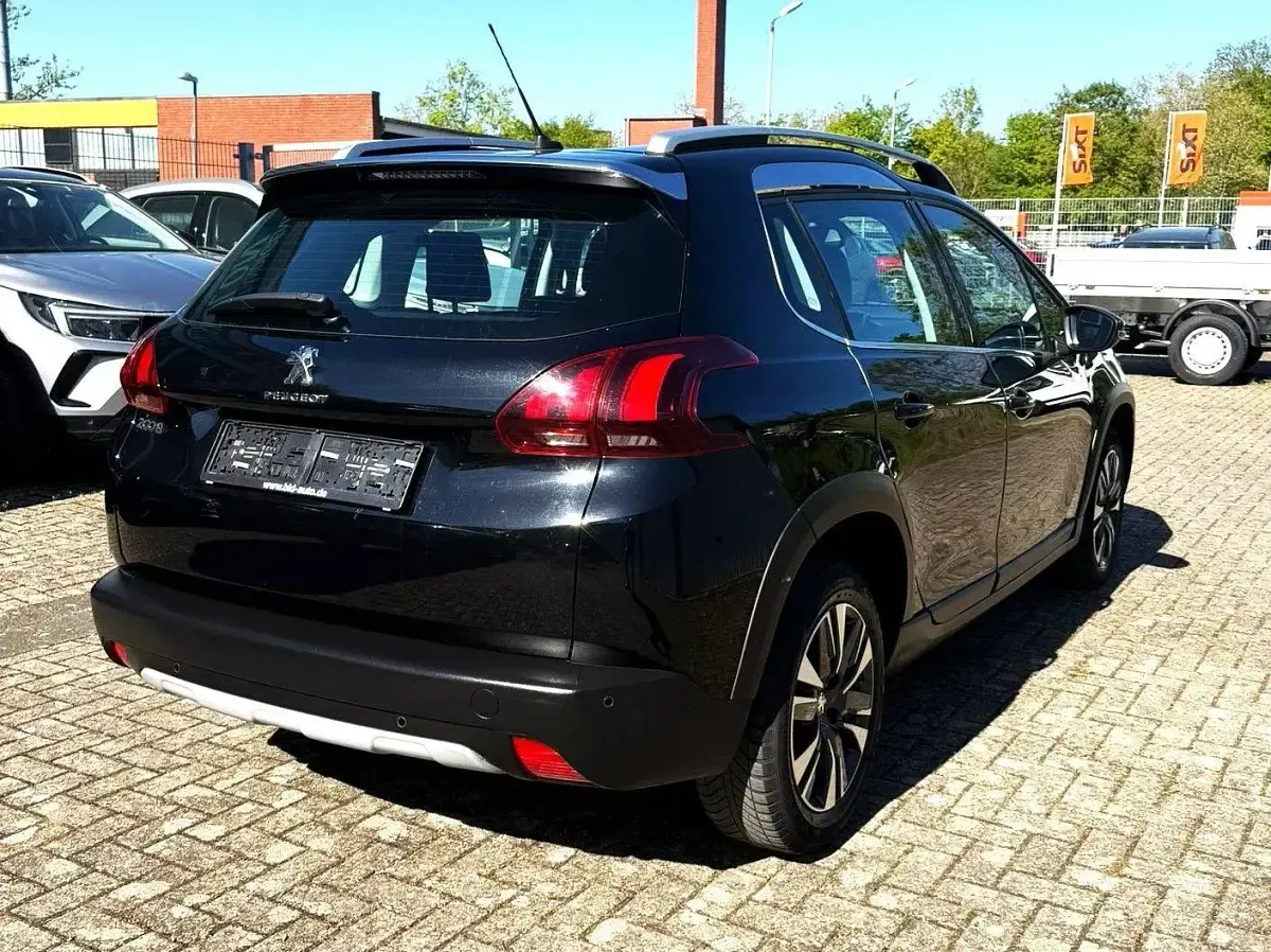 Gebraucht Peugeot 2008 Allure 110 PS (80 kW) 2018 Schwarz SUV