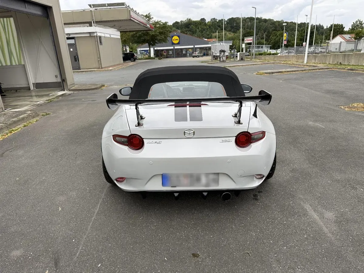 Gebraucht Mazda MX5 Inclusive 160 PS (117 kW) 2015 Weiß Cabrio