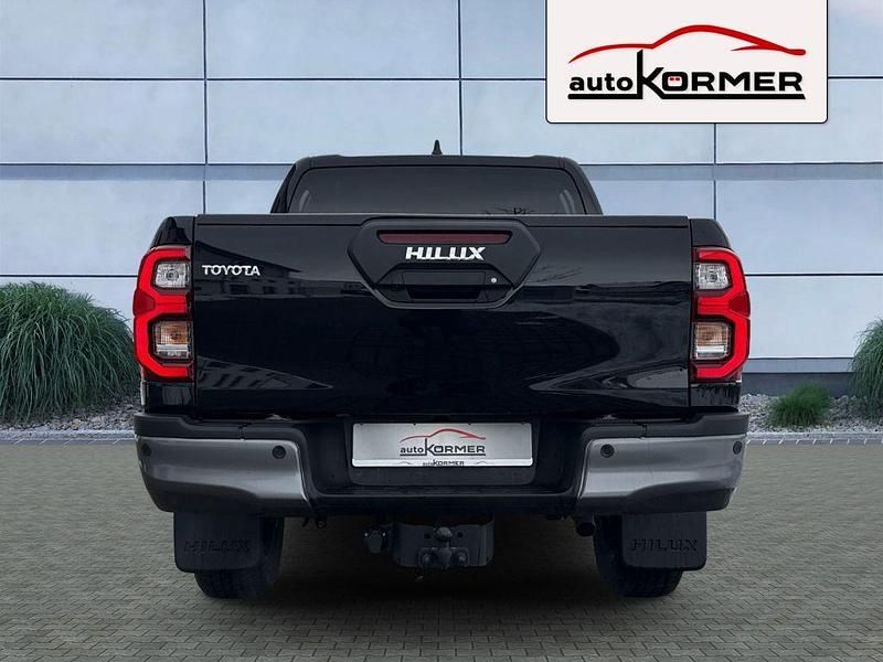 Gebraucht Toyota HiLux 204 PS (150 kW) 2025 Tiefschwarz metallic Pickup
