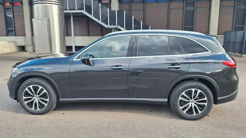 Gebraucht Mercedes GLC220 197 PS (144 kW) 2026 Grau SUV