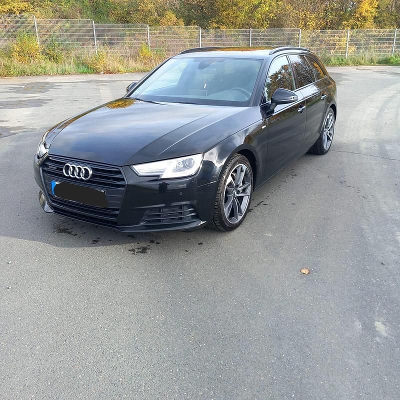 Schwarz Gebraucht 2016 Audi A4 S-Line Kombi | 14.900 € (Superpreis) - Bild 1/4