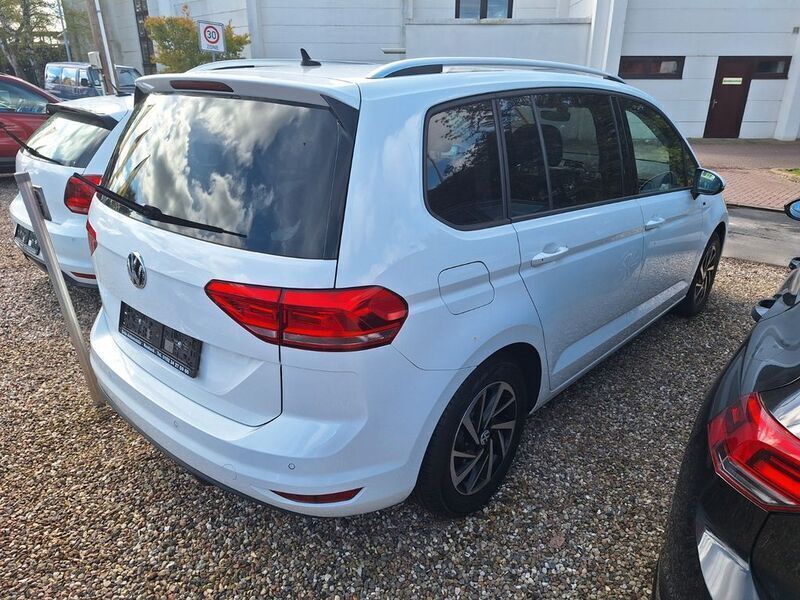 Gebraucht VW Touran Join 116 PS (85 kW) 2019 Weiß Van / Kleinbus
