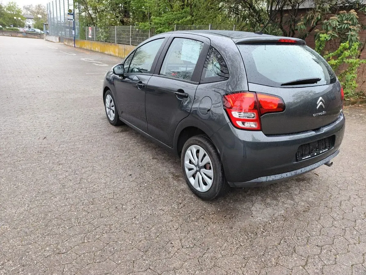 Usado Citroën C3 68 CV (50 kW) 2013 Gris Berlina