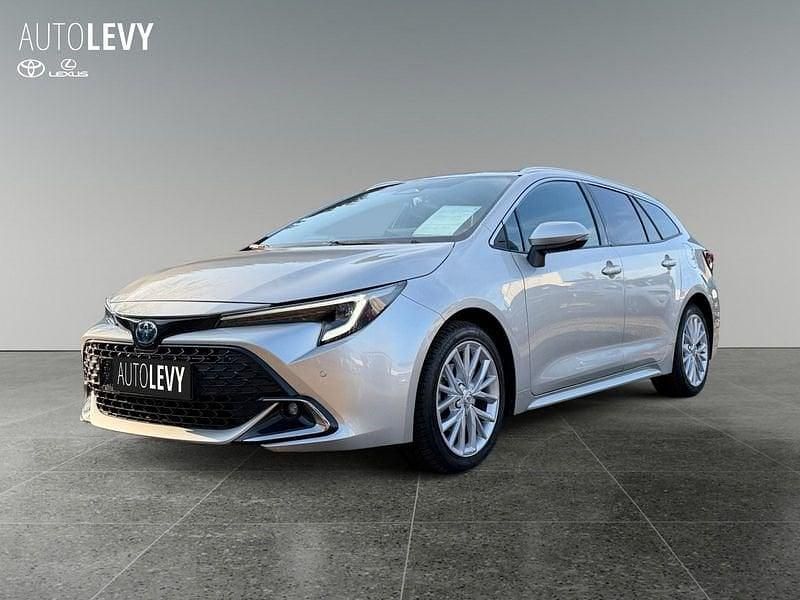 Gebraucht Toyota Corolla Team 140 PS (102 kW) 2024 Silber Kombi