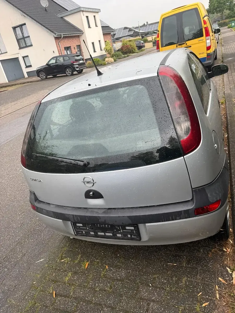 Occasion Opel Corsa 58 ch (42 kW) 2002 Argent Citadine