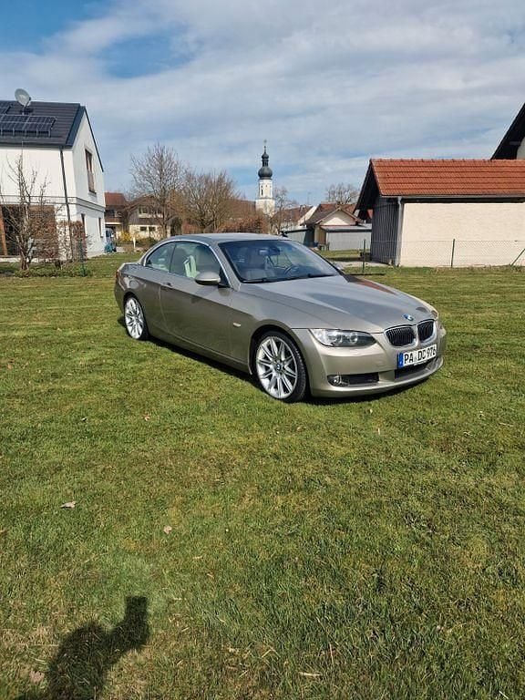Gebraucht BMW 325 Cabriolet Sport Line 218 PS (160 kW) 2007 Beige Cabrio