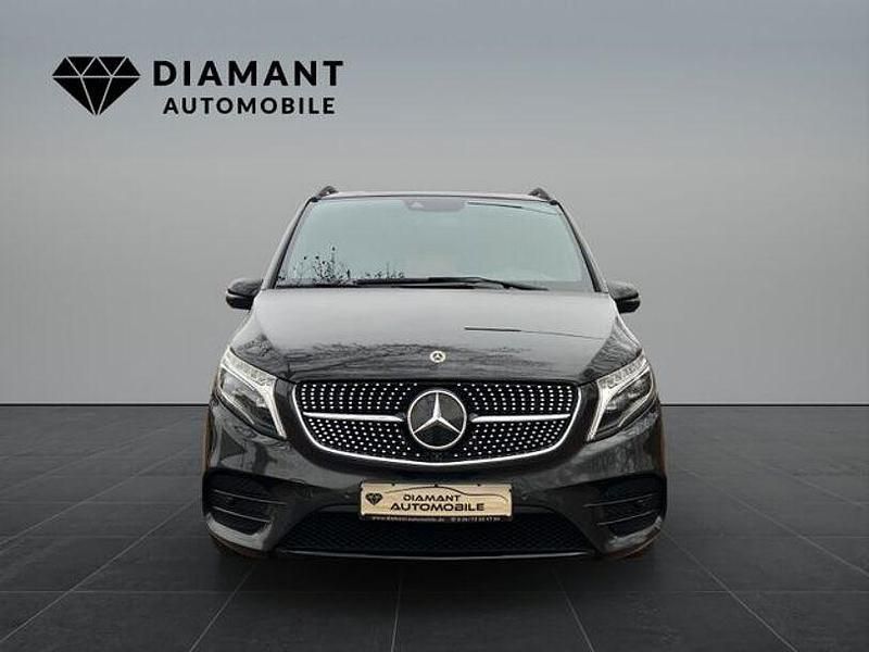 Gebraucht Mercedes V300 AMG 237 PS (174 kW) 2022 Grau Van / Kleinbus
