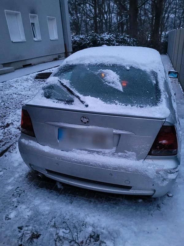 Gebraucht BMW 318 143 PS (105 kW) 2004 Grau Coupé